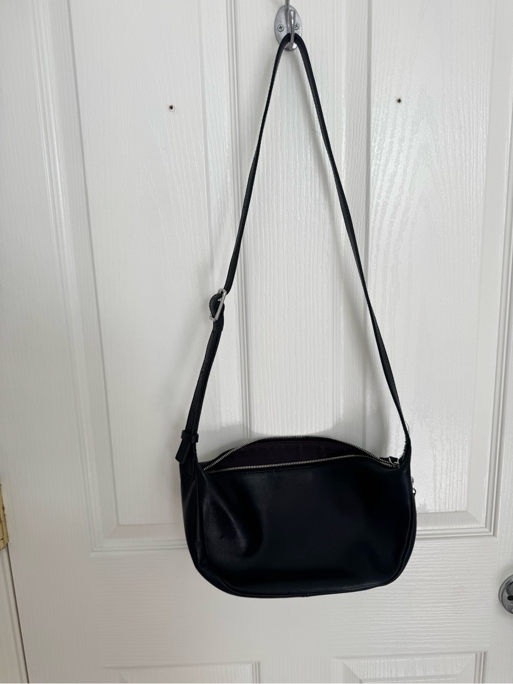 Madewell Black Leather Crescent Sling Bag - Picture 8 of 8